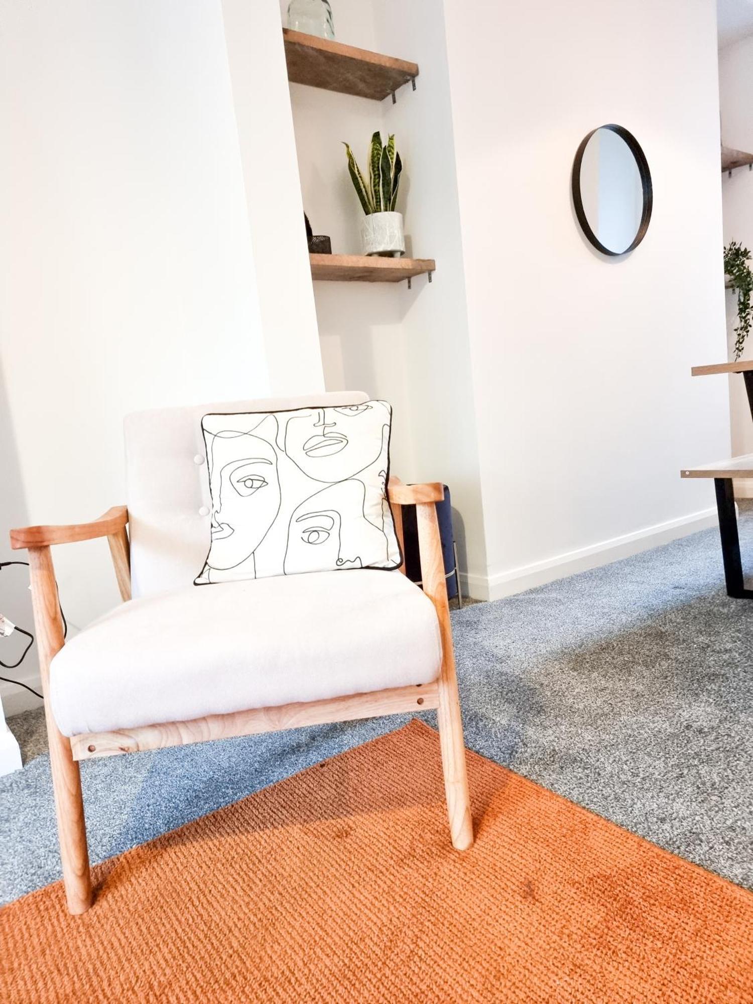 4-Bedroom Home - Perfect For Those Working In Bridgend - By Tailored Accommodation ภายนอก รูปภาพ