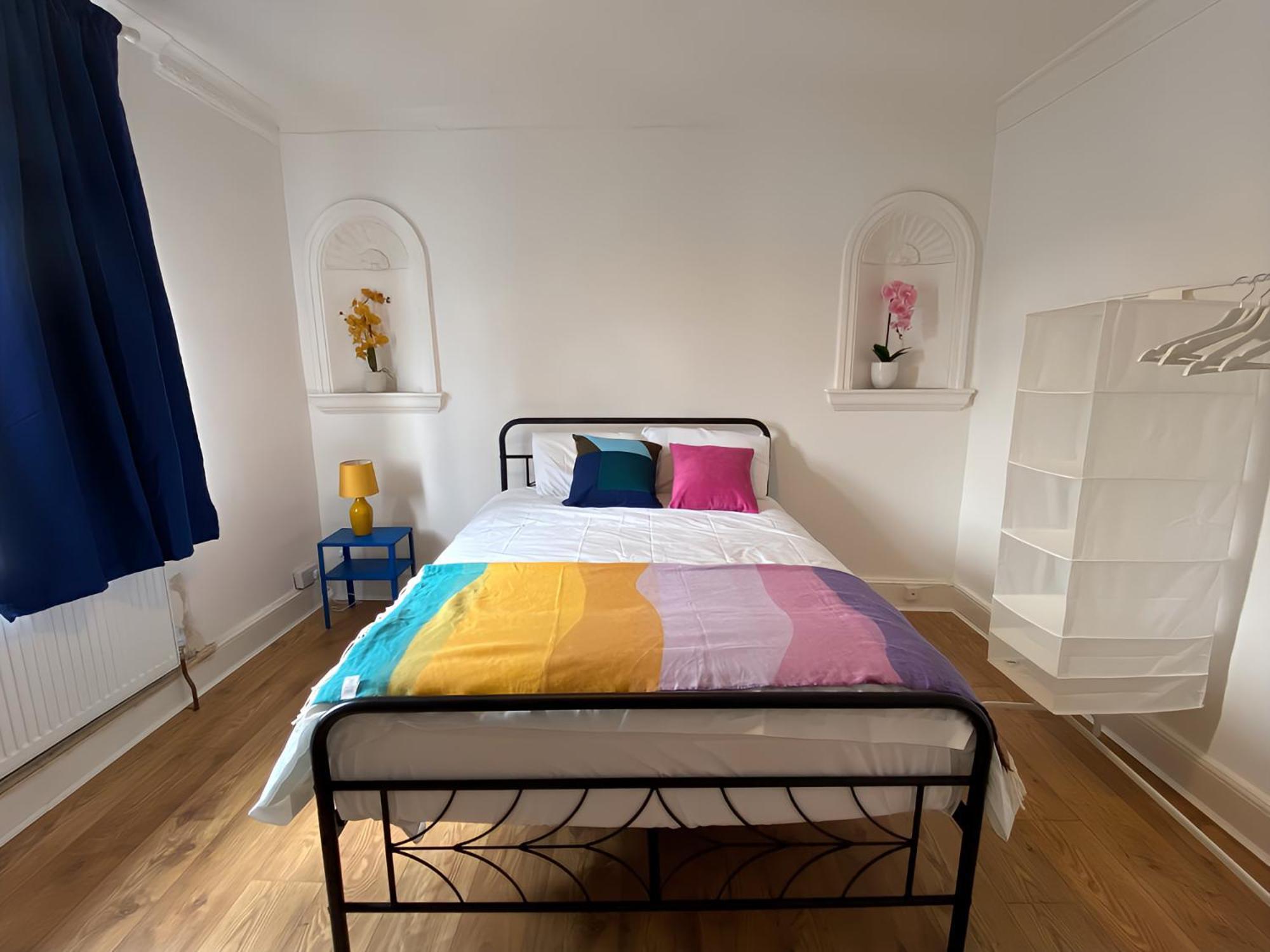 4-Bedroom Home - Perfect For Those Working In Bridgend - By Tailored Accommodation ภายนอก รูปภาพ